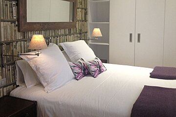 Palma Suites, Palma de Mallorca double bedroom