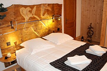 Rainbow Chalet, Val Thorens double room