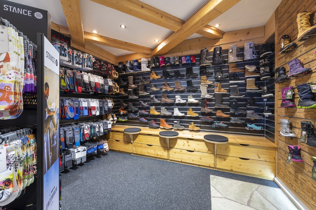 Xtreme Sports Ski Hire, Verbier - Centre shop interior