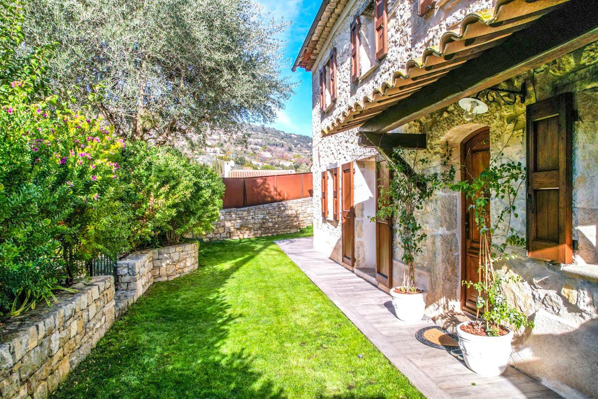 Papillon Villa, Grasse