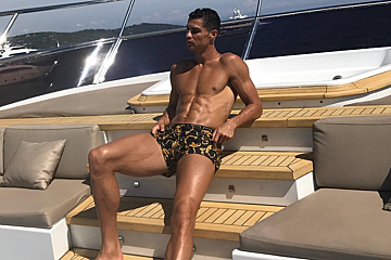 Cristiano enjoys late summer Monaco break