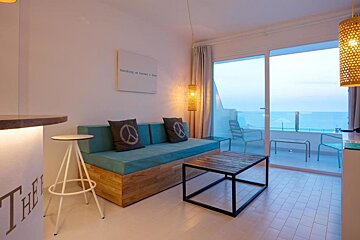 Santos Ibiza Coast Suites Hotel, Playa d'en Bossa double bedroom