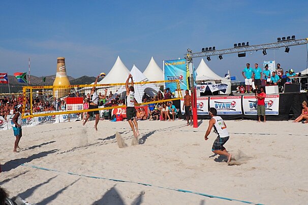 a volley ball match in mallorca