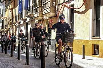 Discovering Palma Evening Bike Tour, Palma de Mallorca