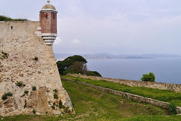 defensive exterior walls of the citadelle st tropez