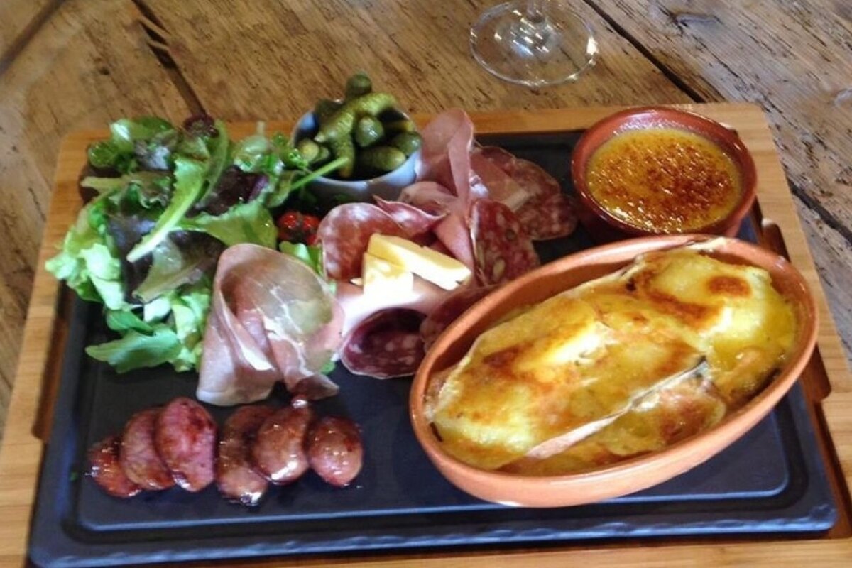 Le Clos Bernard Restaurant, Meribel Altiport style of cuisine