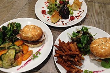 Le Clos Bernard Restaurant, Meribel Altiport style of cuisine