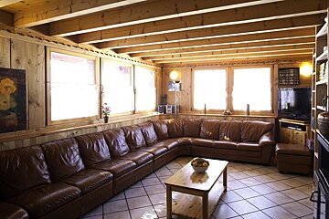 Beriozka Chalet, La Tania lounge