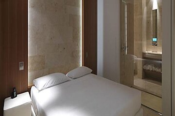 C-Hotel, Cassago Brianza double bedroom