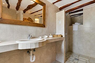 Ca Sa Vilda Marge Hotel Agroturisme, Sant Joan bathroom