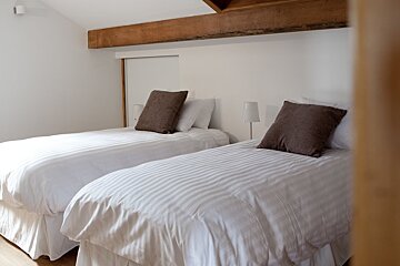 Deuxieme Ligne Apartment, Argentiere twin room