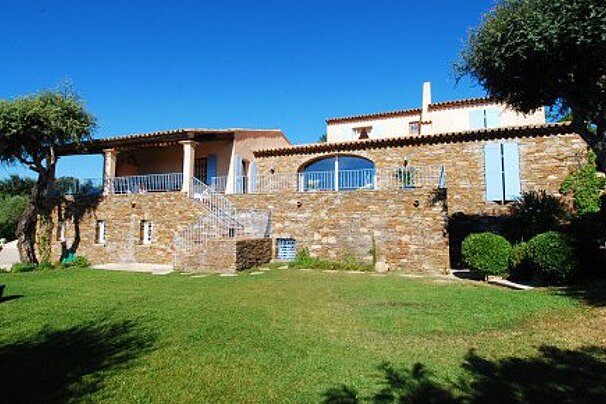 Chesterton Saint Tropez Estate Agents, Grimaud villa