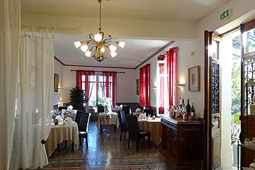 La Table de Sorgues, Isle sur la Sorgue interior