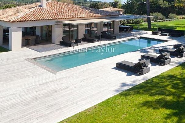 John Taylor - Real Estate Agency, Saint Tropez exterior