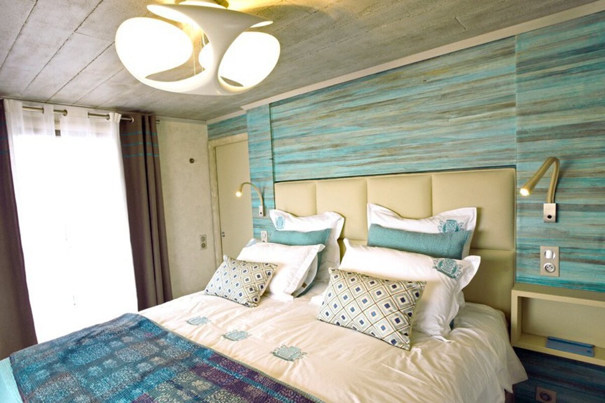 Kon Tiki Riviera Villages, Ramatuelle double bedroom