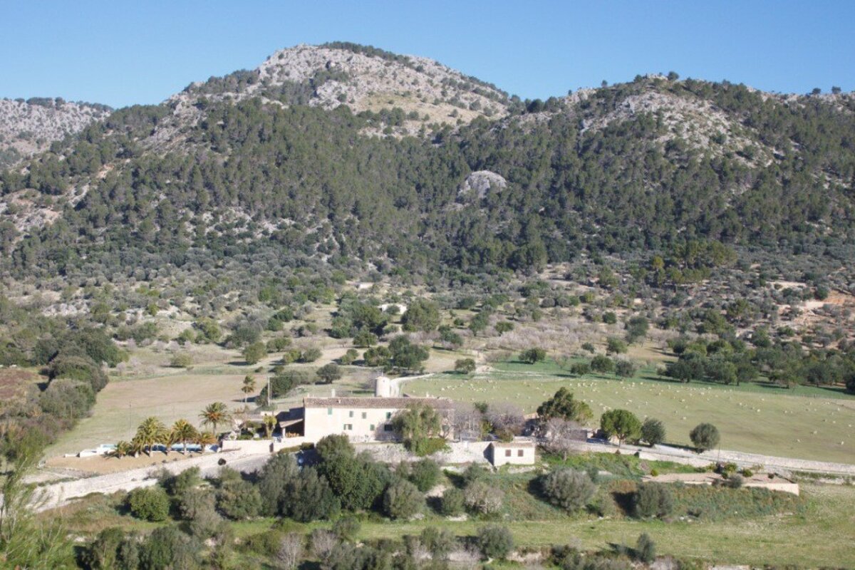 Monnaber Vell Hotel, Campanet exterior