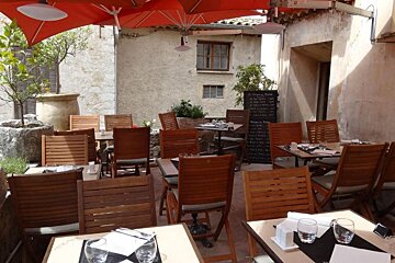 Restaurant La Fontaine, Saint-Paul de Vence restaurant terrasse