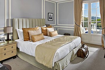 Villa Belrose Hotel, nr Saint Tropez double bedroom