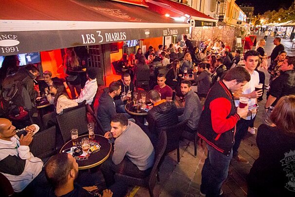 Les 3 Diables, Nice terrace