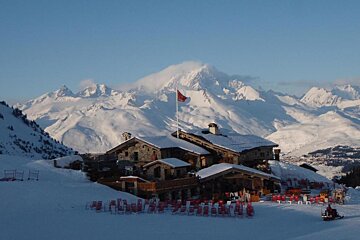 Les Chalets de L'Arc Restaurant, Arc 2000 exterior