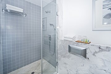 Son Arnau Boutique Hotel, Selva shower