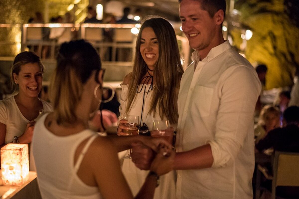 Amante Beach Club, Cala Llonga bar