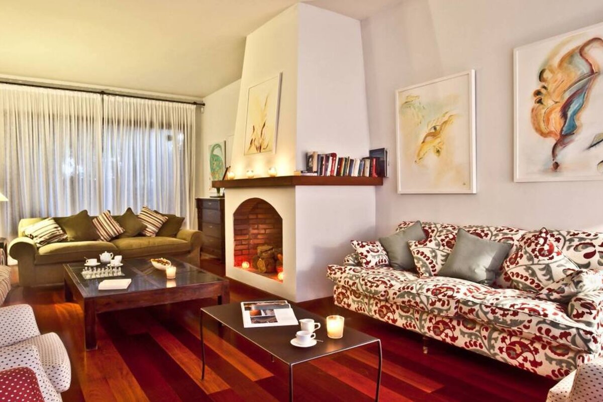 Can Jaume Hotel, Puig d'en Valls lounge room 