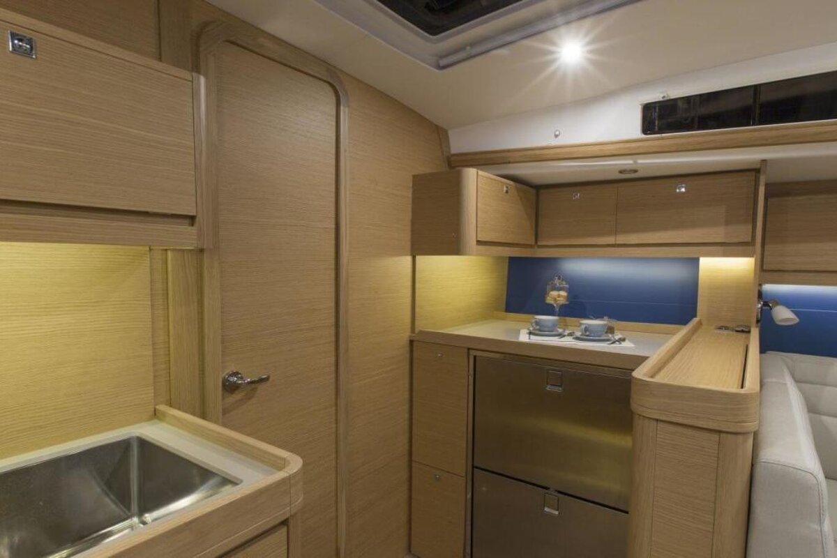 Dufour 460 GL 14.15m Sailing Yacht, Palma de Mallorca kitchen