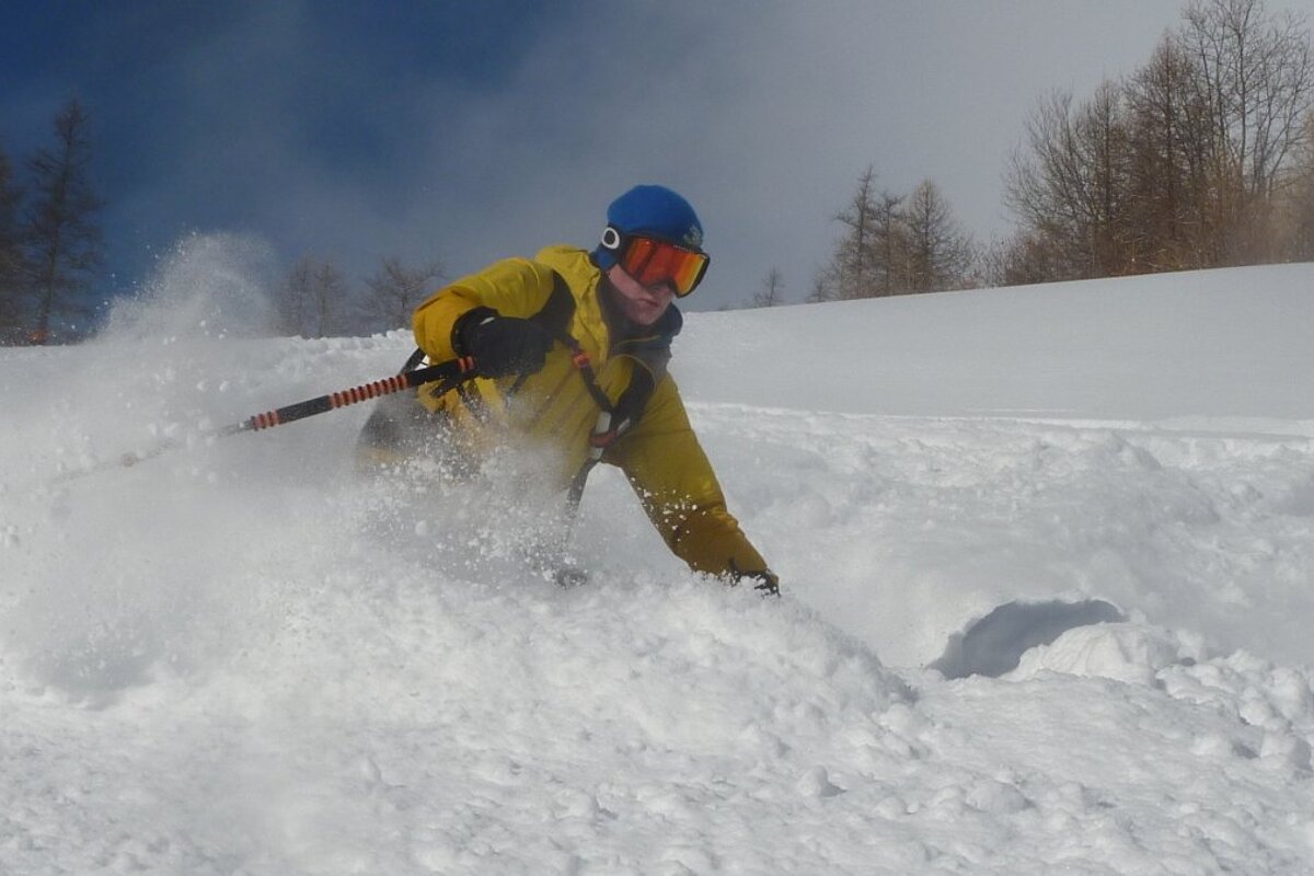 Incredible powder skiing in Val d'Isere