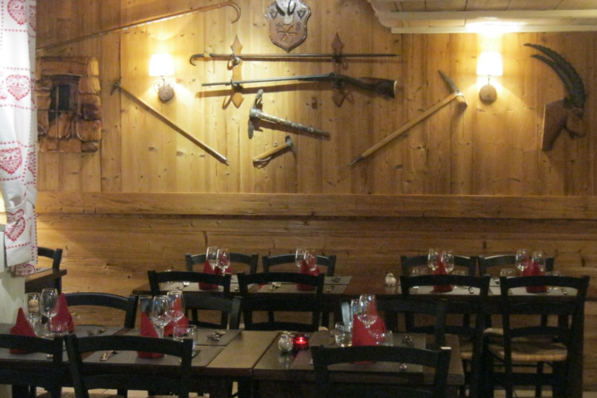 La Casa Scara Restaurant, Val d'Isere interior