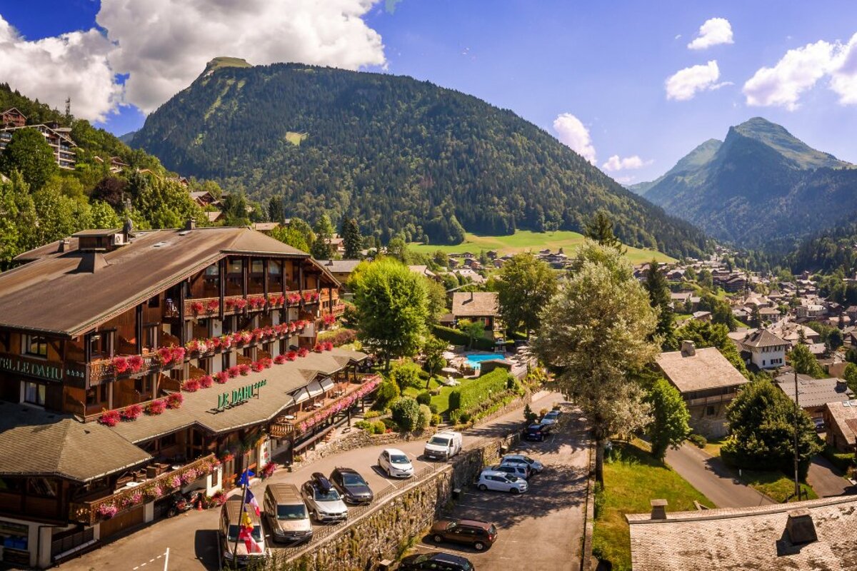 Le Dahu Hotel, Morzine exterior