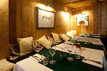 Le Savoy Restaurant, Arc 2000 interior