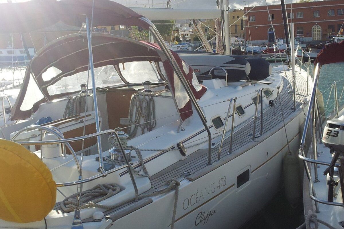 Oceanis 473 14m Sailing Yacht, Palma Centre & Marina exterior