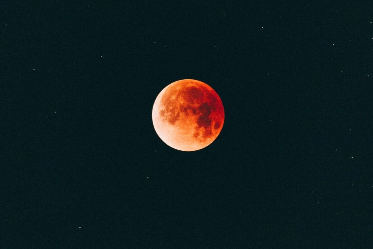 Blood moon visible in France on Friday 27th