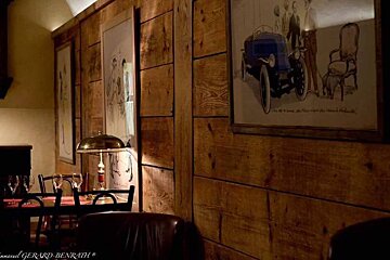 Cafe Brun, Antibes interior