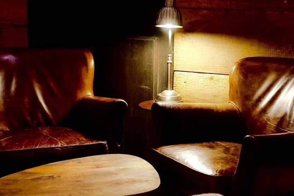 Cafe Brun, Antibes interior