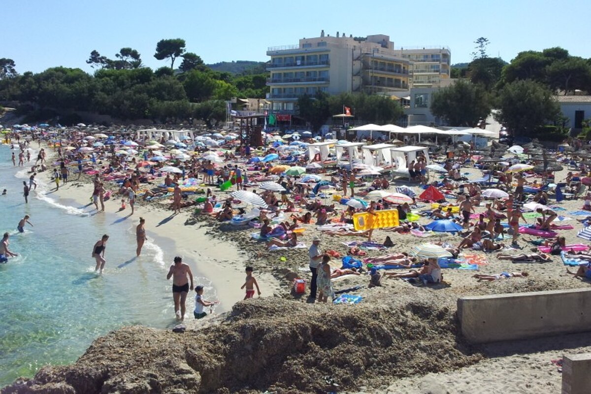 Cala Ratjada beaches - a windy coastal promenade, Cala Ratjada