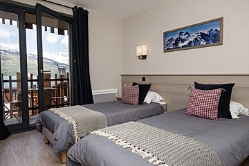 Lievre Blanc Chalet, Montchavin / Les Coches twin bedroom