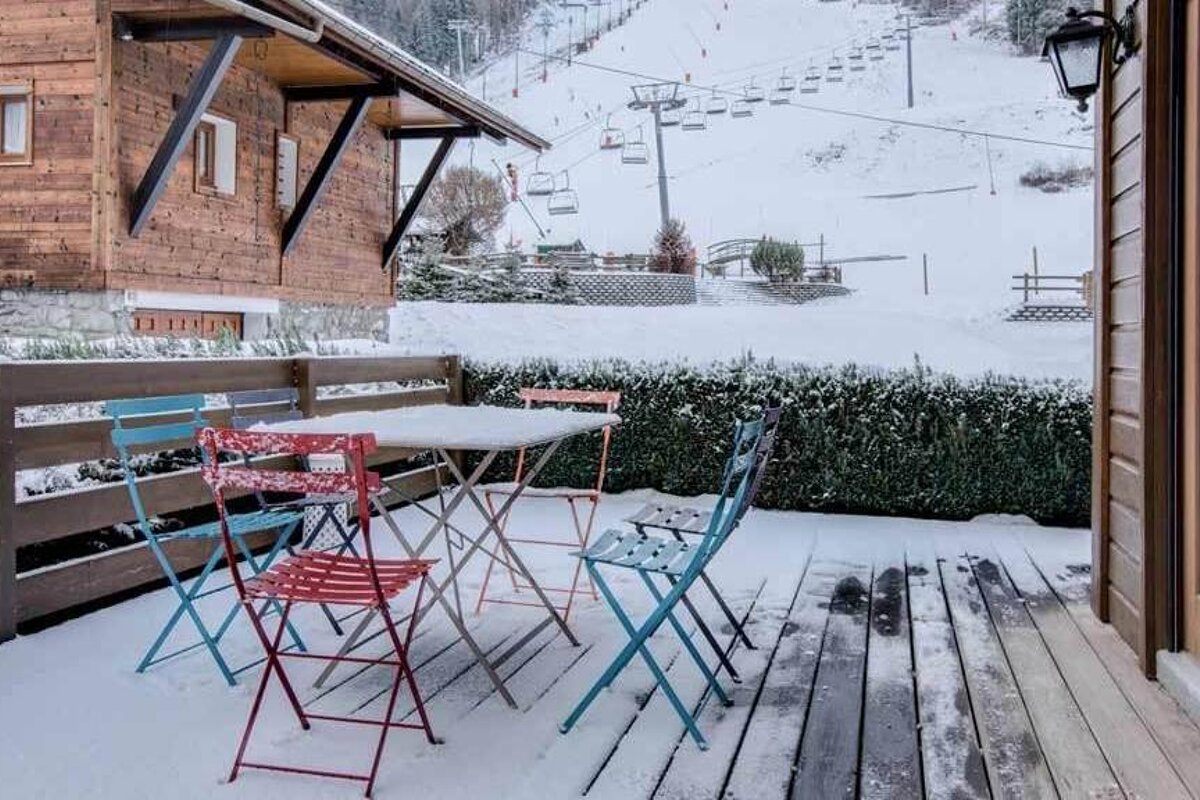 Carving Chalet, Morzine terrace