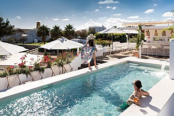 Gatzara Suites, Santa Gertrudis outdoor swimming pool