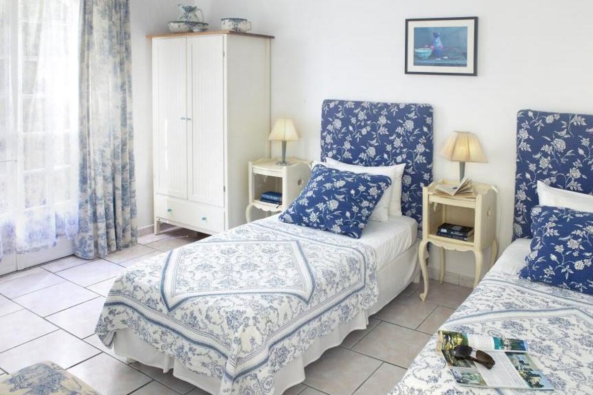 Le Pavillion de Pampelonne Hotel, Pampelonne twin bedroom