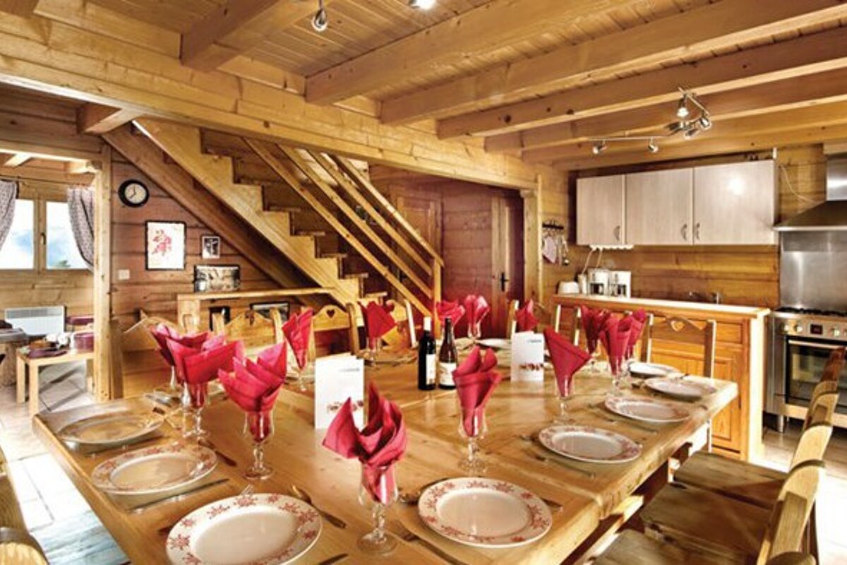 Les Arolles Chalet, Les Deux Alpes dining room