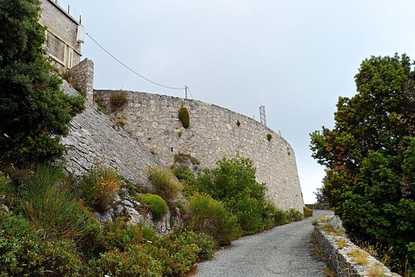 Aspremont Mont Chauve Circuit walking