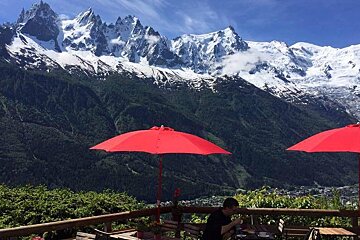 Chalet de la Floria Restaurant, Chamonix restaurant terrasse