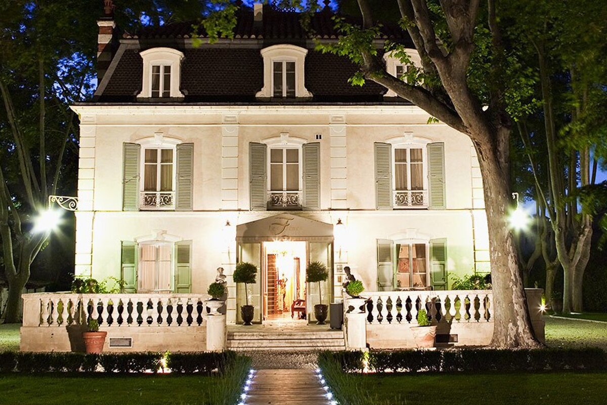 Les Jardins des Frenes Restaurant, Avignon exterior
