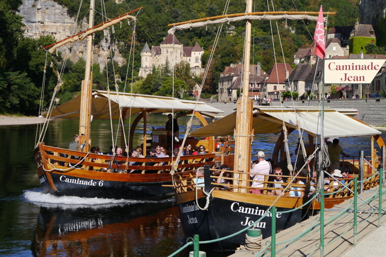 Gabares on the river at La Roque Gageac