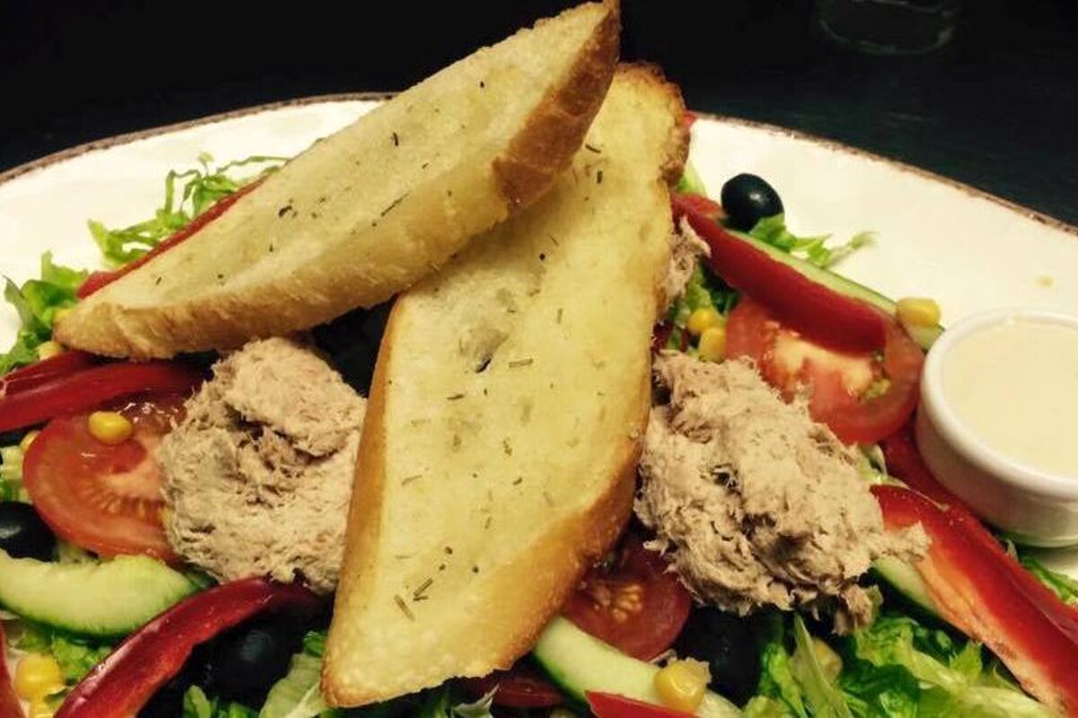 John's American Restaurant, Val Thorens style of cuisine