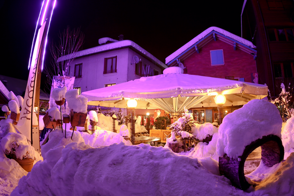 Le Coup de Coeur Wine Bar, Morzine exterior