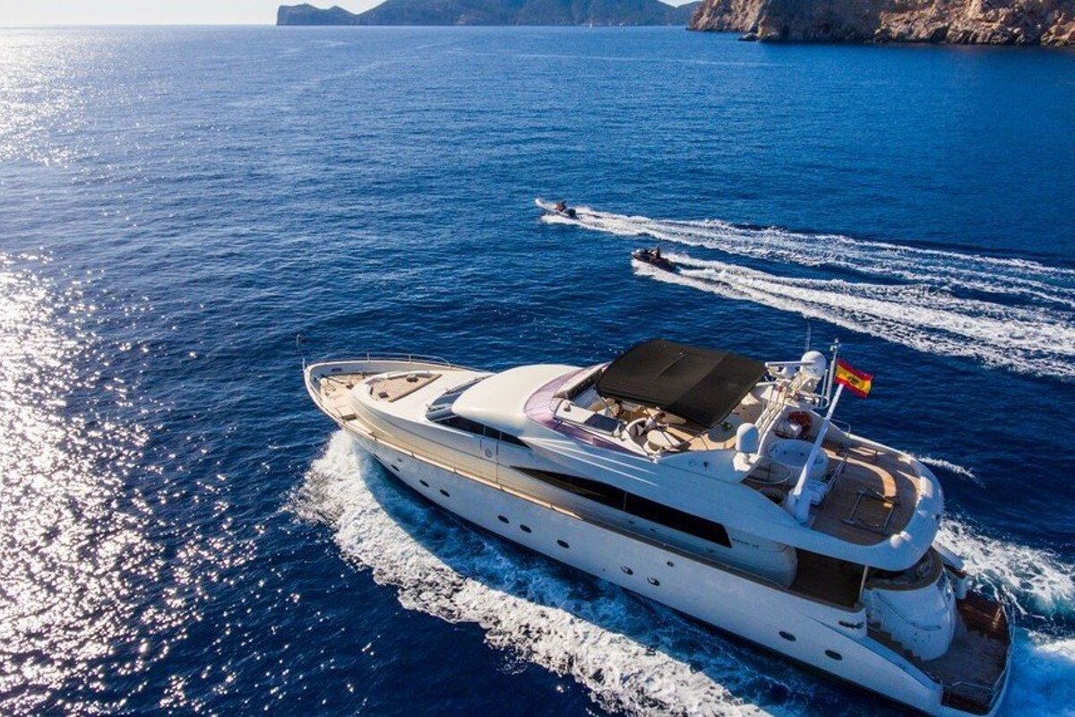 Mochi 85' 25.75m Motor Yacht, Palma Centre & Marina exterior