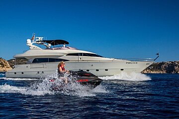 Mochi 85' 25.75m Motor Yacht, Palma Centre & Marina exterior